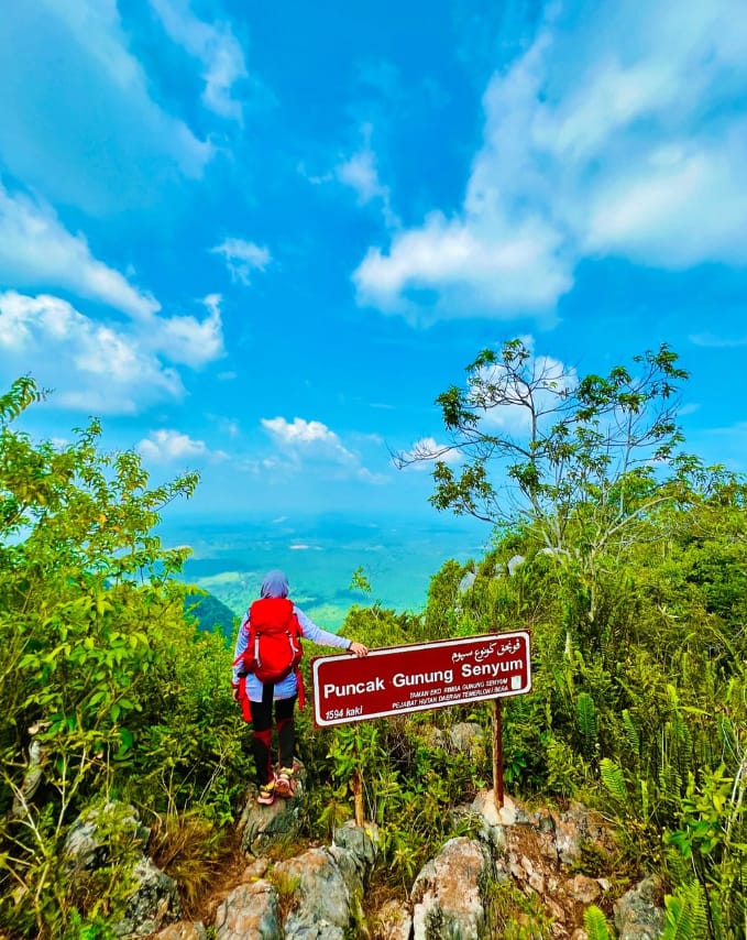 aktiviti gunung senyum