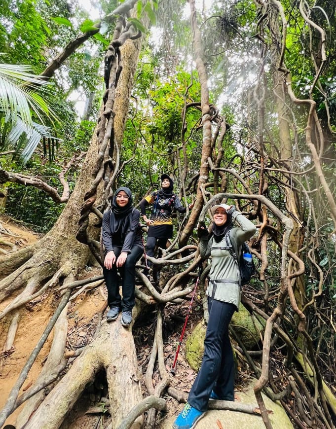 berkhemah gunung datuk