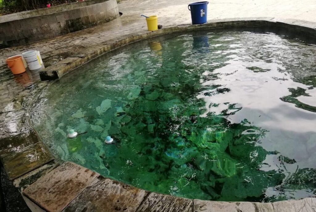 daya tarik kolam air panas selayang