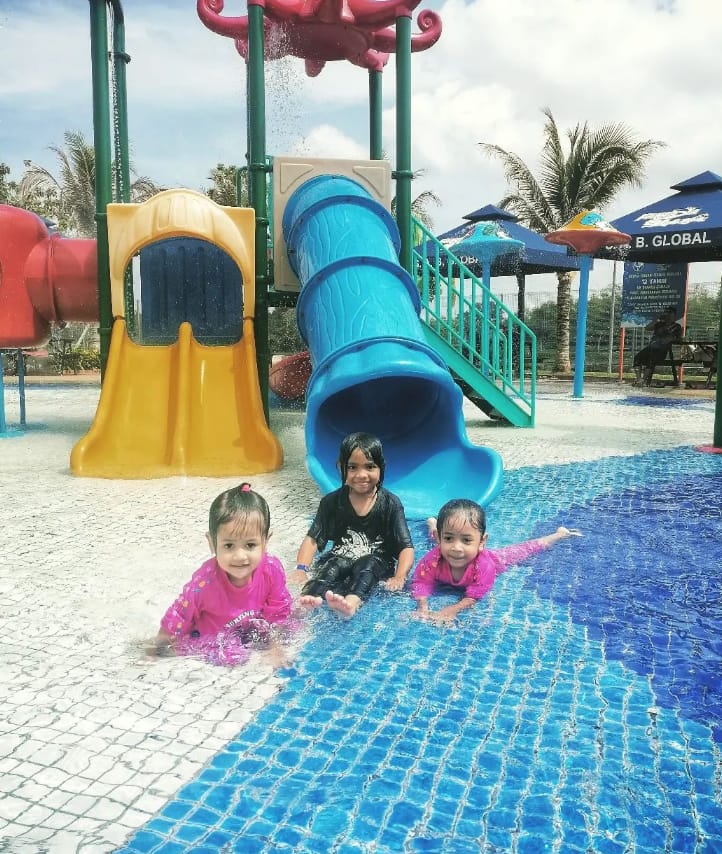 kemudahan fantasia aquapark