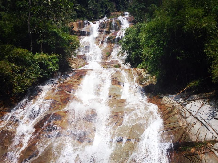 kemudahan lata kinjang