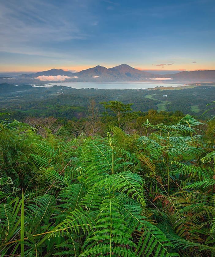 lokasi gunung raya