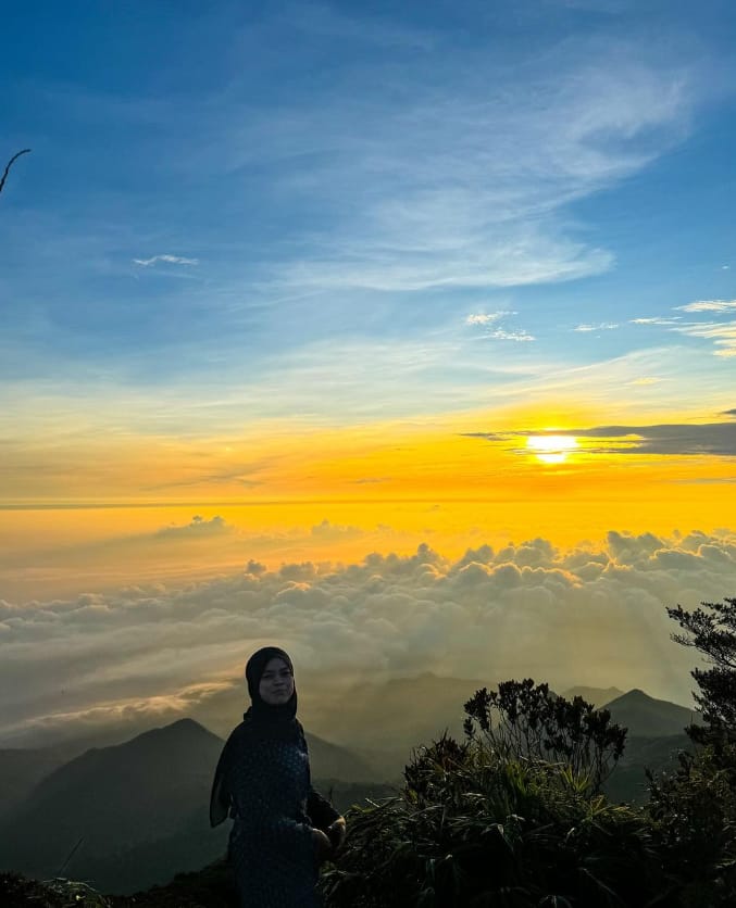 maklumat penting gunung tahan