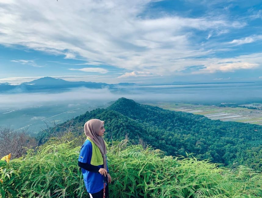 pendakian gunung semanggol