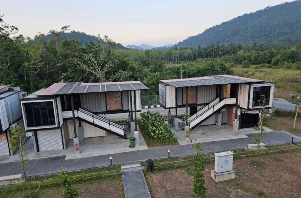 penginapan kolam air panas tokbok