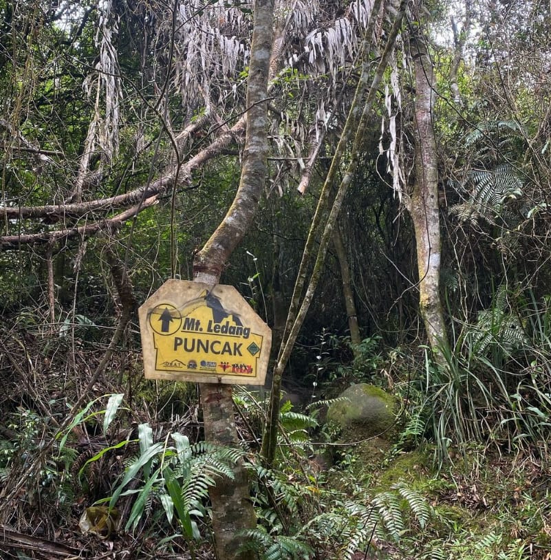 sejarah dan lagenda gunung ledang