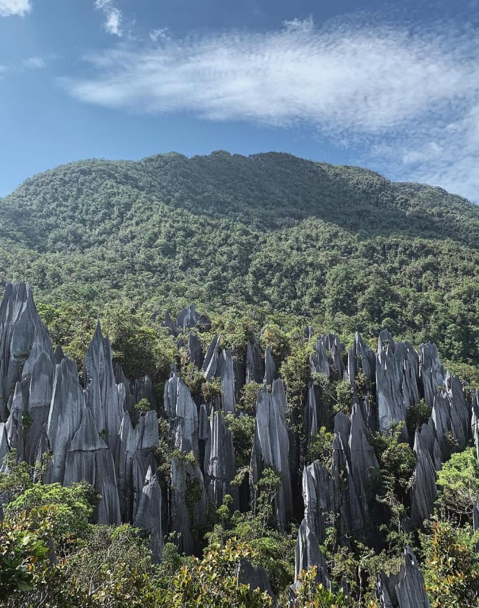 sejarah gunung mulu