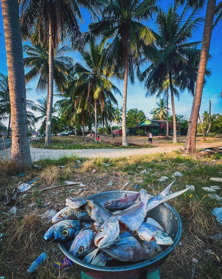 tarikan pantai cahaya bulan