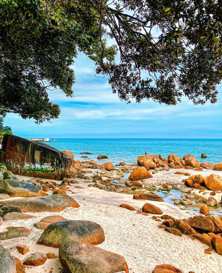 teluk cempedak beach