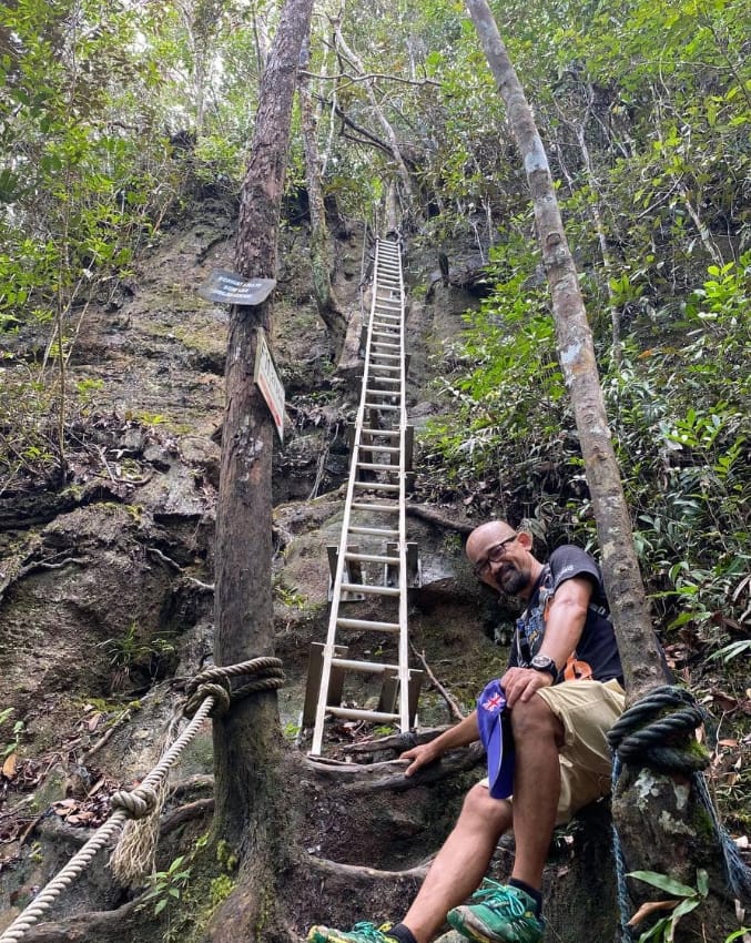 tips mendaki mount santubong