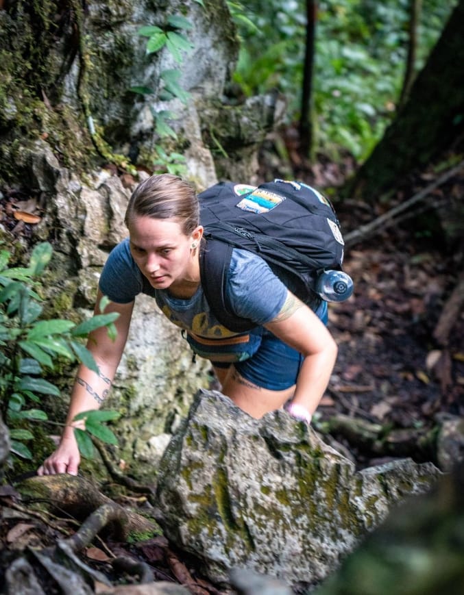 trek gunung mulu