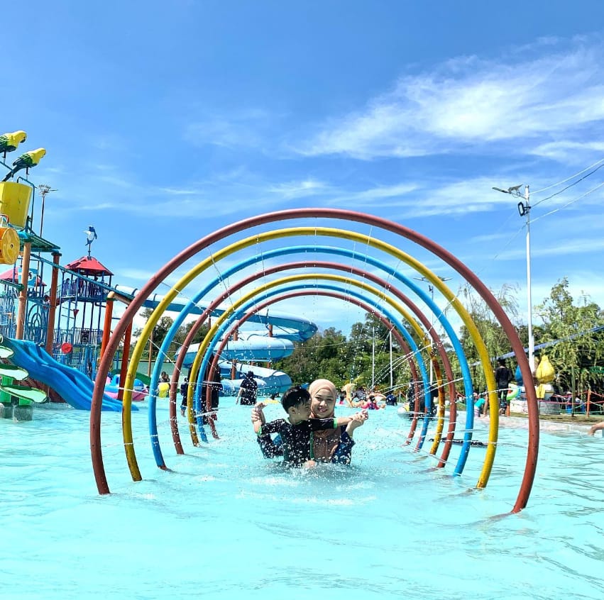 wahana de borneo waterpark