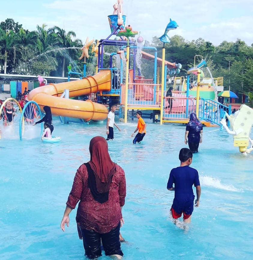 waktu operasi indah jaya water park