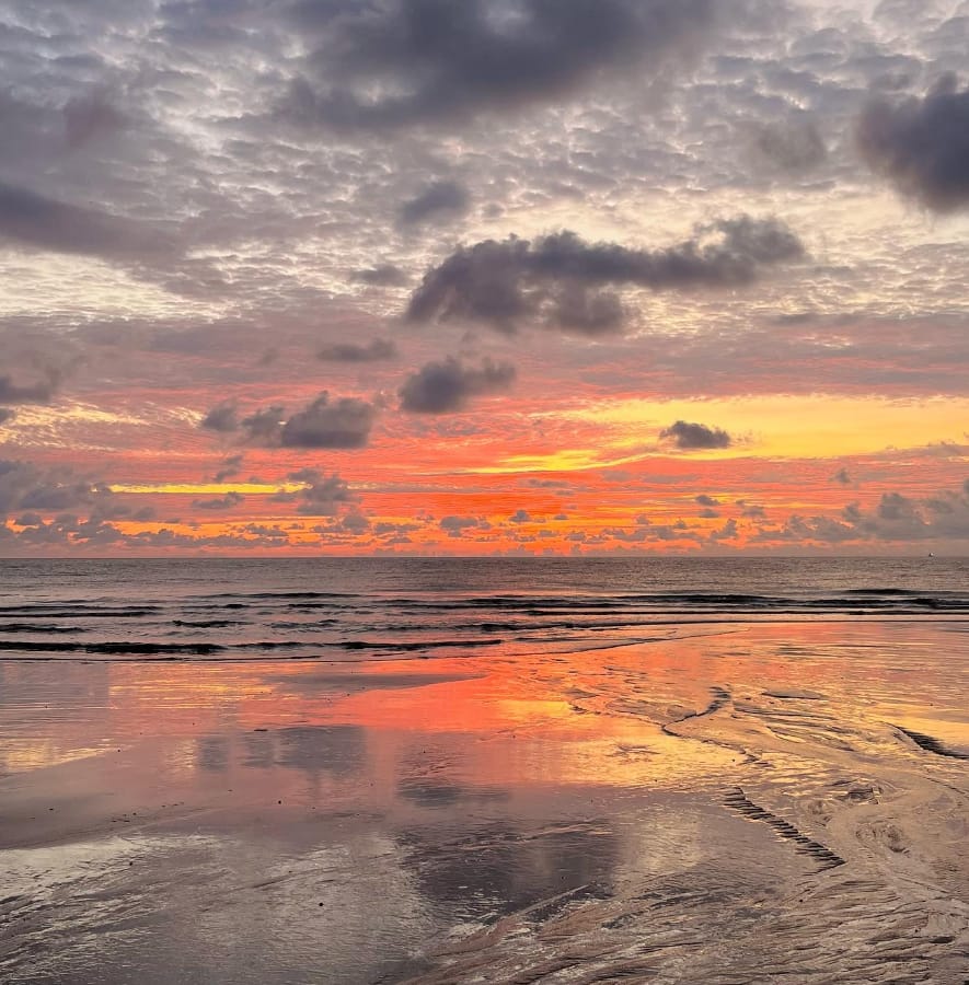 waktu operasi teluk cempedak beach